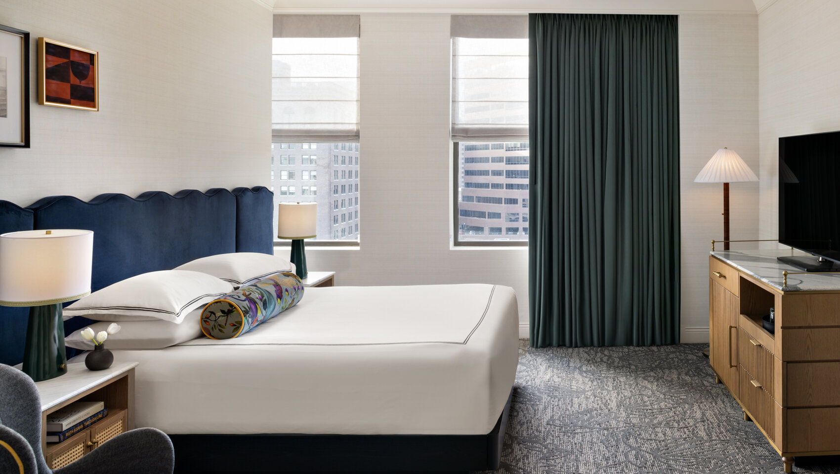 1 King Room