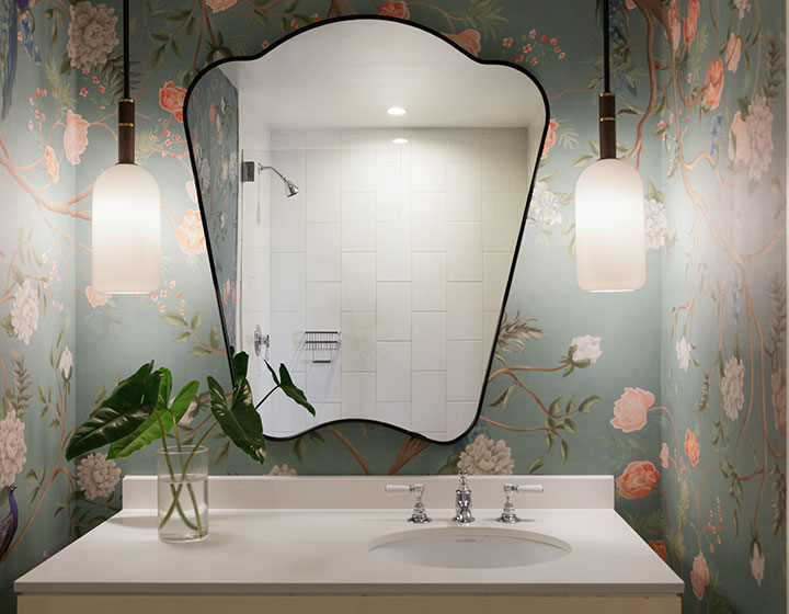1 King Guestroom Bathroom Sink