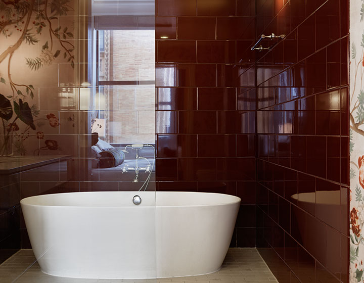 Corner 1 Bedroom Suite Bathtub and shower
